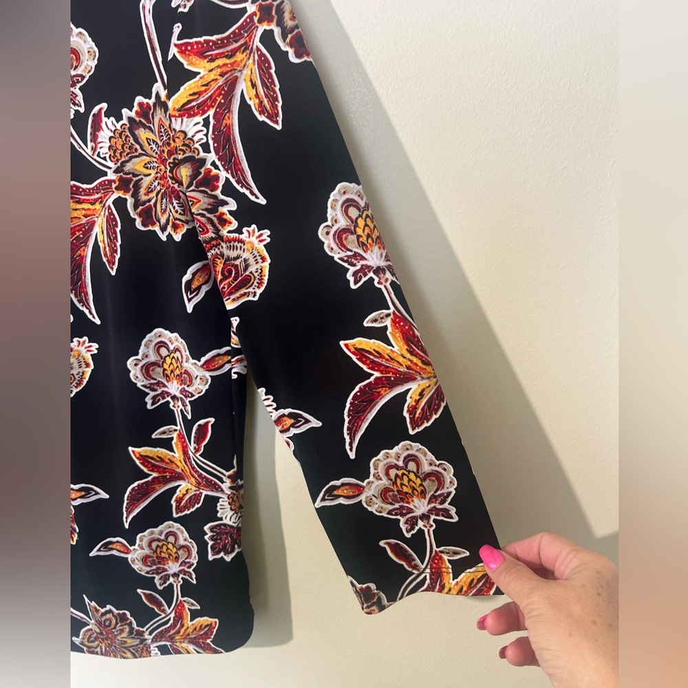Liz Claiborne Career top women’s M business casual slinky keyhole floral black - Picture 7 of 9